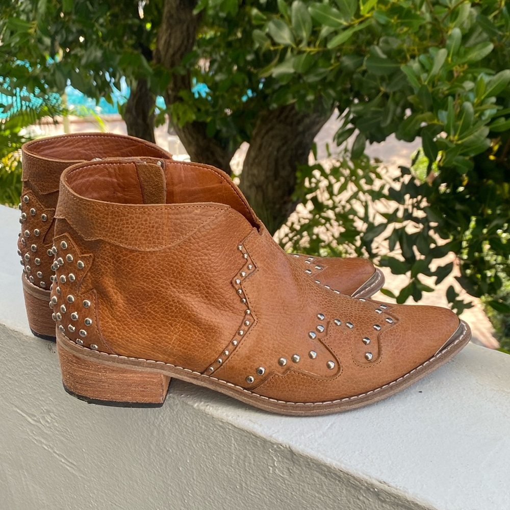 Leather brown Booties  Argentinian boots Sz 9